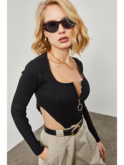 Xhan Siyah Bel Dekolteli & Dermuar Detaylı Kaşkorse Bluz 2KXK2-45737-02 - S000032997-19351