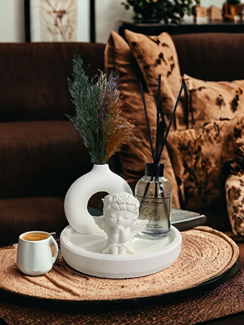 Havalı Tasarım Beyaz Renk Özel Tasarım Oda Kokulu Ve Vazolu , Biblolu Standlı Aksesuar Seti - S000168133-37558