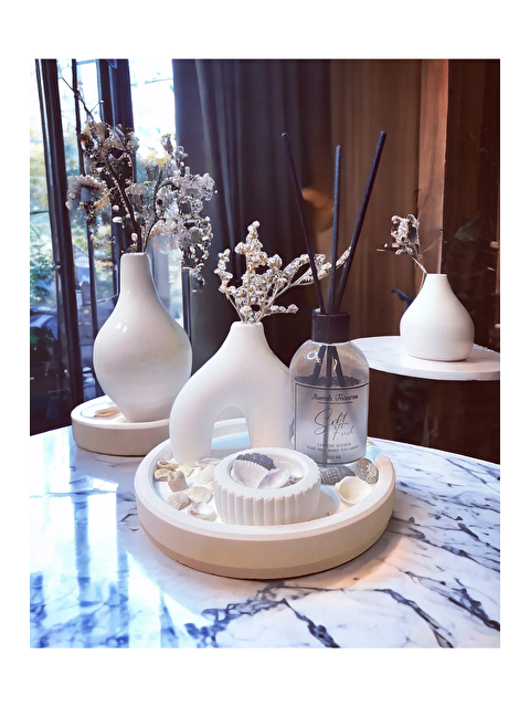 Havalı Tasarım Beyaz Renk Özel Tasarım Oda Kokulu Ve Vazolu , Mumluklu Standlı Aksesuar Seti - S000158437-20063