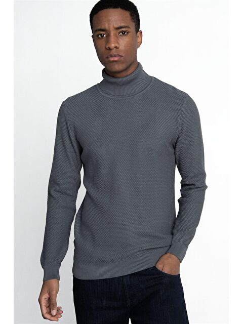 TUDORS Slim Fit Dar Kesim Balıkçı Yaka Desenli Erkek Antrasit Kazak