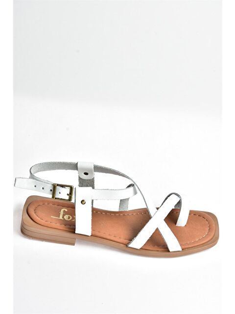Fox Shoes Beyaz Hakiki Deri Parmak Arası Kadın Sandalet M291841203 - S000044228-20063