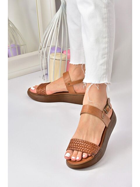 Fox Shoes Taba Hakiki Deri Örgü Modelli Günlük Kadın Sandalet M291053603 - S000044424-37454
