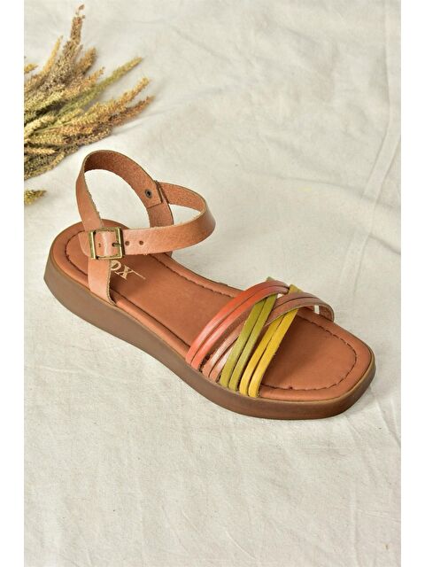 Fox Shoes Multi Hakiki Deri Günlük Kadın Sandalet M291030503 - S000044465-23173