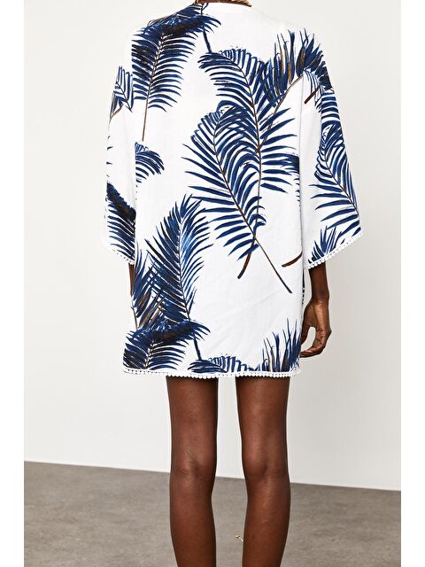 Xhan Beyaz & Mavi Kolları  Güpürlü Palmiye Desenli Kimono 2YXK4-46103-82 - S000029506-37234