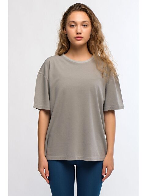 Chandraswear Gri Kadın Mineral Boyalı Organik Pamuklu Oversize T-Shirt - Maya - S000029044-20600