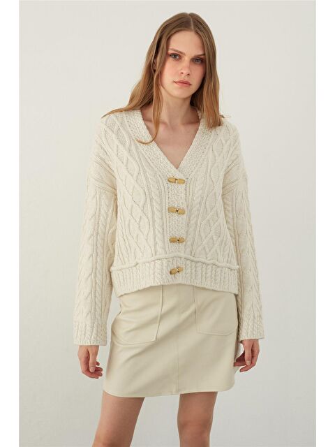 Sherin Bej Çoban Düğmeli Saç Örgülü Triko Hırka - S000103013-19928