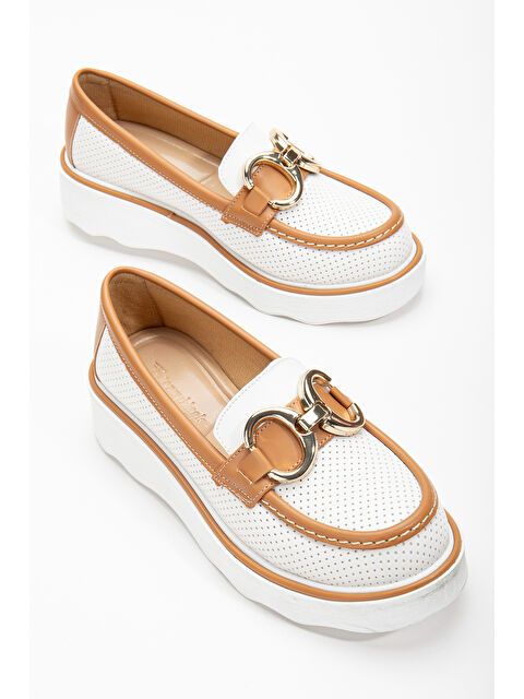 TONNY BLACK Kadın Beyaz Taba Rahat Kalıp Önü Tokalı Kalın Taban Loafer - S000159292-37249