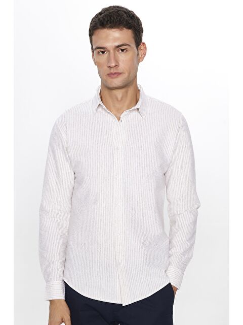 TUDORS Erkek Slim Fit Dar Kesim Uzun Kollu Pamuklu Çizgili Beyaz Spor Yaka Gömlek