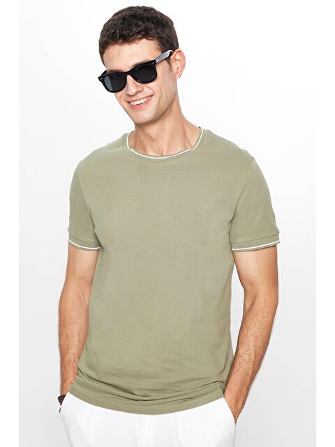 TUDORS Erkek Slim Fit Dar Kesim %100 Pamuk Düz Pike Haki Bisiklet Yaka Tişört
