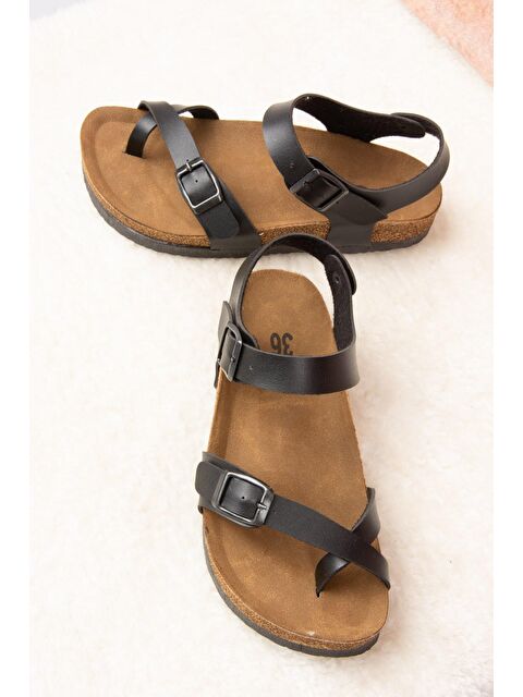 Fox Shoes Siyah Kadın Sandalet H777786009 - S000042484-19351