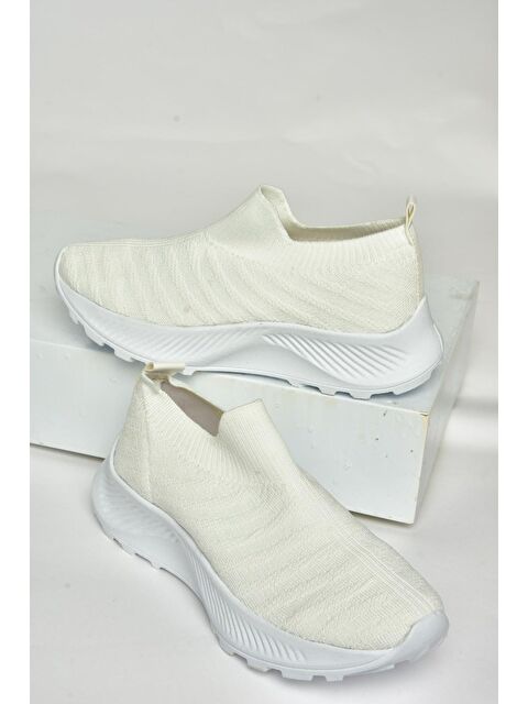 Fox Shoes P2395033 Beyaz Kadın Sneakers - S000052258-20063