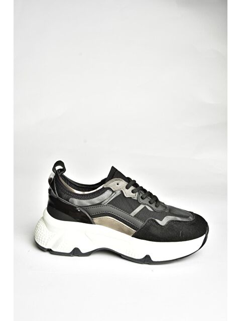 Fox Shoes U9735682 Siyah Kadın Sneakers - S000369384-19351