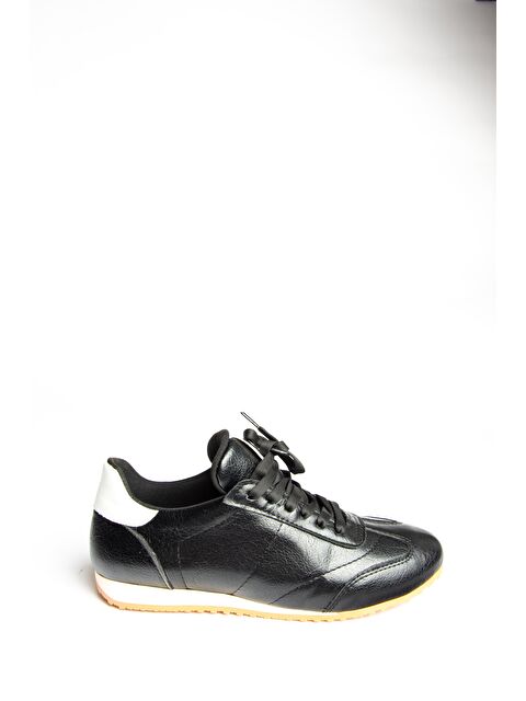 Fox Shoes U8207304 Siyah Kadın Sneakers - S000369399-19351
