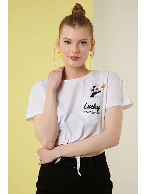 Lela Baskılı Bisiklet Yaka Bağlama Detaylı % 100 Pamuk T Shirt 5411097 - S000001341-20063