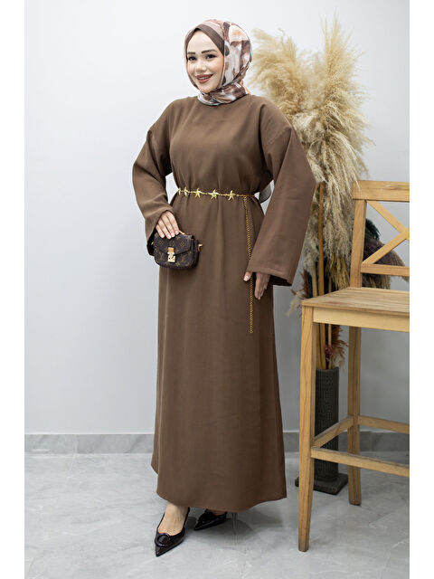 Tesettür Dünyası Zincir Kemerli Elbise TSD260191 Kahverengi