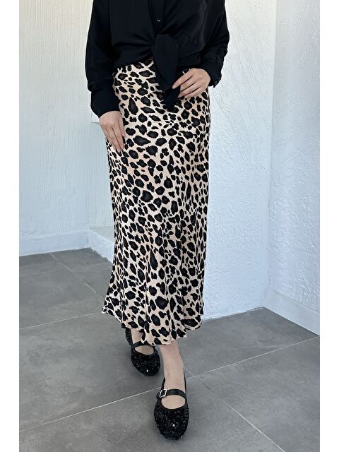 Julude Leopar Desenli Bel Lastikli Tesettür Saten Etek