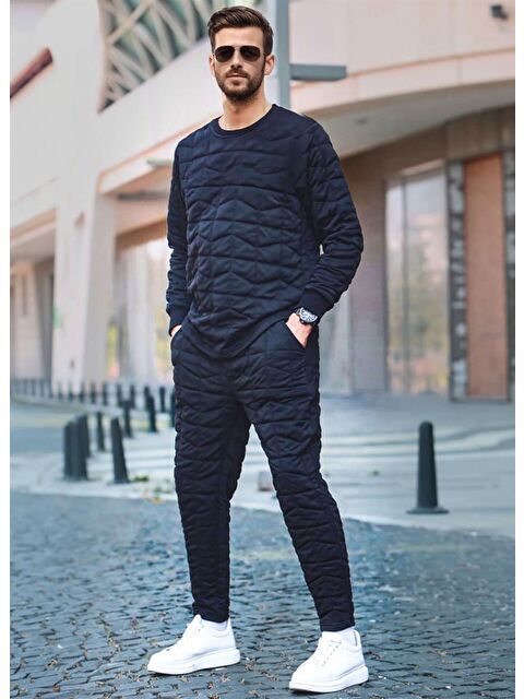 Madmext Siyah Kapitone Desenli Eşofman Takımı 5907 - S000031626-19351