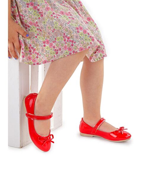 Kiko Kids Barbe Rugan Fiyonklu Cırtlı Kız Çocuk Babet Ayakkabı - S000041492-20045