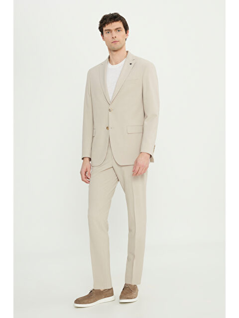 Altınyıldız Classics Erkek Bej Slim Fit Dar Kesim Mono Yaka Gofre Desenli Kapak Cepli Esnek Takım Elbise - S000419592-19928