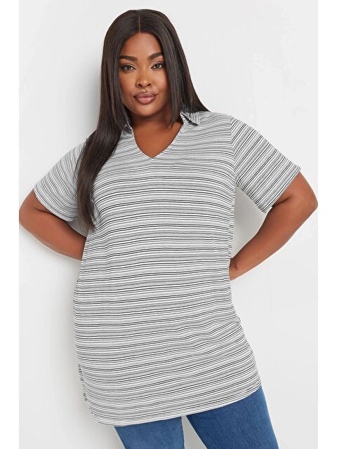 Stil Diva Büyük Beden Kısa Kol V Gömlek Yaka Çizgili Bluz 303436 - S000360154-20063