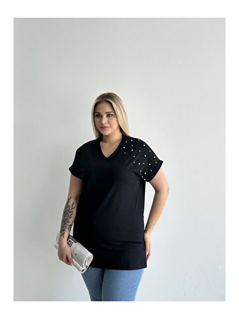 Stil Diva Büyük Beden Kısa Kollu V Yaka Yanları Yırtmaçlı Boncuklu Basic T-shirt RFT-04 - S000361997-19351