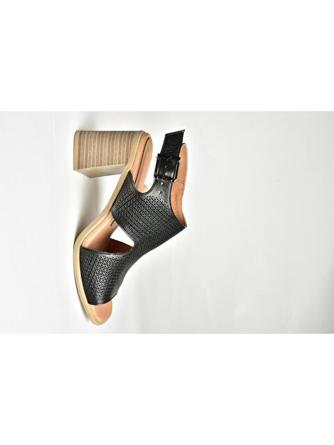Fox Shoes U5556304 Siyah Kadın Topuklu Ayakkabı