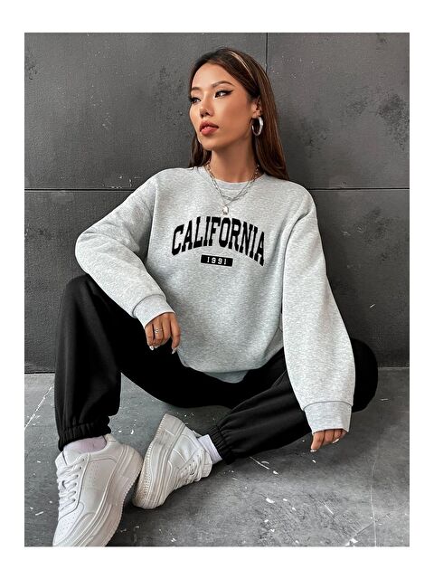 Trendseninle Kadın 3 Iplik Gri Siyah California 1991 Baskılı Oversize Alt Üst Eşofman Takımı - S000319775-37287