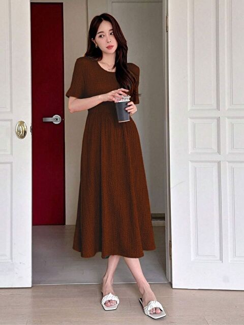 Trendseninle Waffle Kahve Bürümcük Detay Kısa Kol Midi Elbise - S000175809-19184