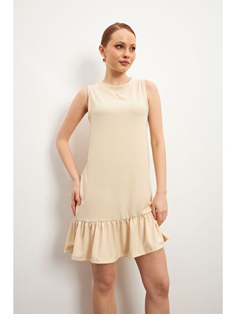 Trendseninle Kadın Bej Bisiklet Yaka Kolsuz Krinkıl Elbise - S000368433-19928