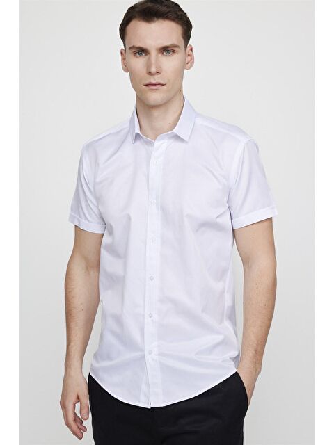 TUDORS Dar Kesim Kısa Kol Düz Pamuklu Kravat Yaka Erkek Beyaz Gömlek