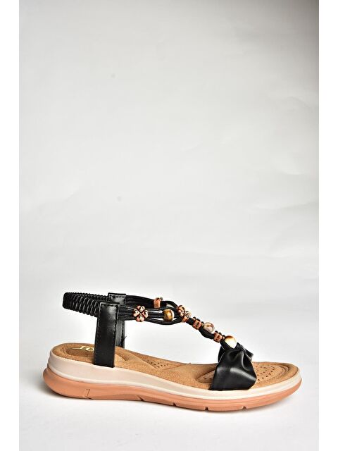 Fox Shoes U2586244 Siyah Kadın Sandalet - S000369380-19351