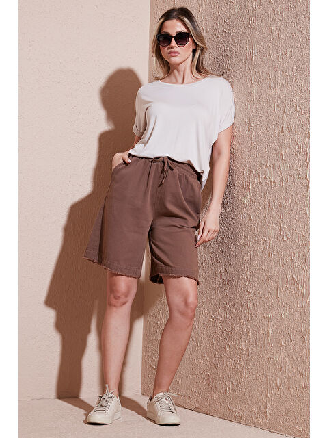 Lela Pamuklu Standart Fit Normal Bel Bağlamalı Cepli Kadın Şort 668YP5326 - S000355469-19413