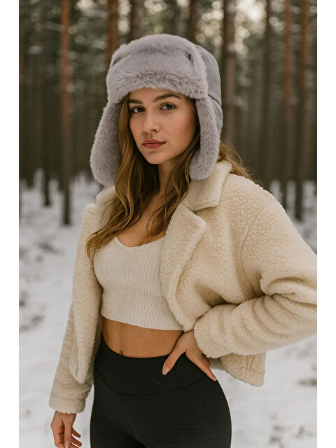 Luminos Butik Kadın Gri Çıtçıtlı Kürklü Kulaklıklı Pelüş Bere Şapka Bere1127 - S000250965-20600