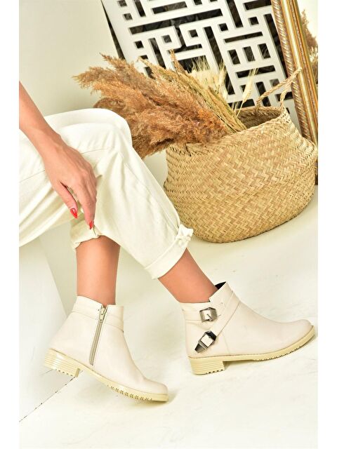 Fox Shoes Bej  Alçak Topuklu Günlük Kadın Bot A726193409 - S000054503-19928