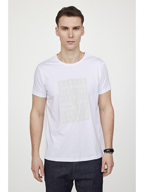 TUDORS Erkek Bisiklet Yaka Slim Fit Pamuk Baskılı Beyaz Tişört