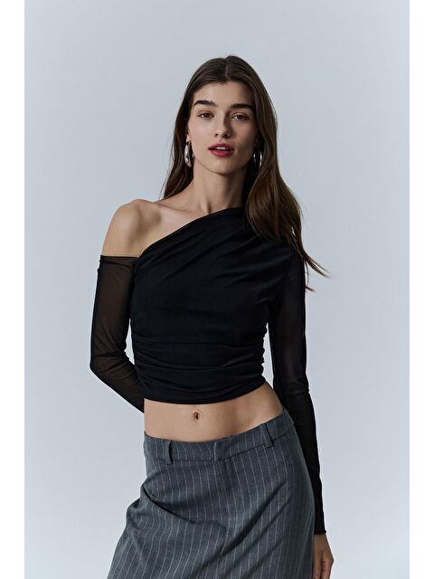QUZU Düşük Omuz Detaylı Tül Bluz Siyah - S000128819-19351