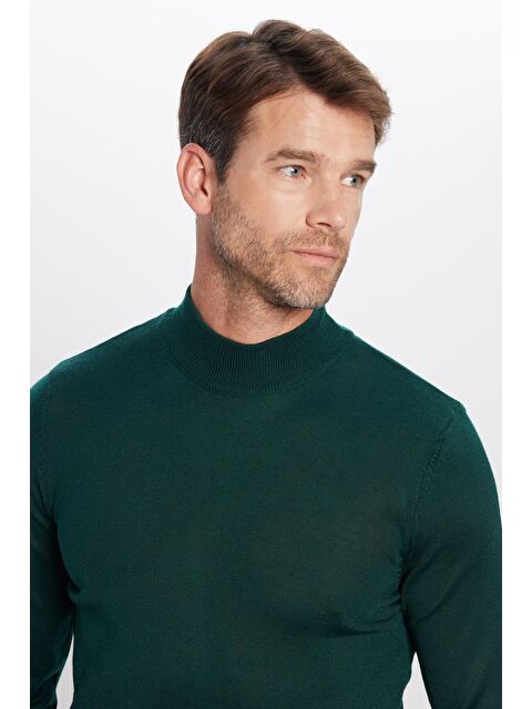 TUDORS Erkek Standart Fit Normal Kesim Yarım Balıkçı Yaka Düz Yeşil Triko Kazak