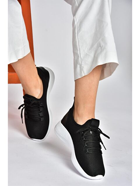 Fox Shoes P239200804 Siyah/Beyaz Kadın Sneakers - S000052301-37424