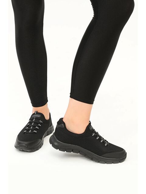 Walkway Flexible Siyah-Siyah Comfort Spor Ayakkabı - S000025752-19351