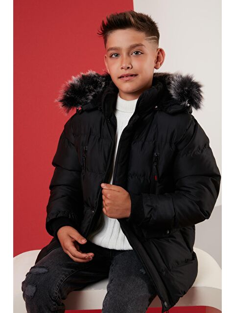 Lela İçi Peluş Astarlı Çıkarılabilir Kapüşonlu Suya Dayanıklı Kışlık Mont 5760022 - S000000630-19351