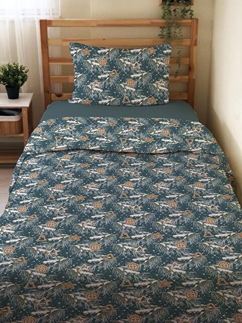 Evmila Çift Taraflı Yılbaşı Özel Desenli Çarşafsız 2'li Takım Baskılı Tek Kişilik Nevresim Takımı - S000104093-23173