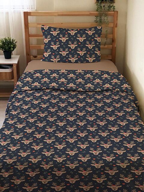 Evmila Çift Taraflı Yılbaşı Özel Desenli Çarşafsız 2'li Takım Baskılı Tek Kişilik Nevresim Takımı - S000104096-23173