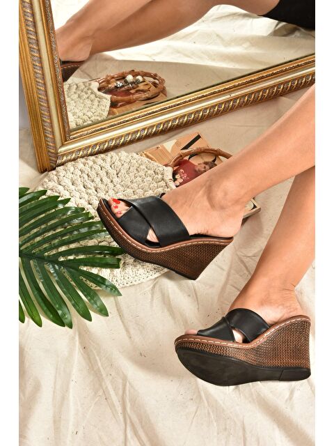 Fox Shoes K674041009 Siyah Kadın Terlik - S000052891-19351