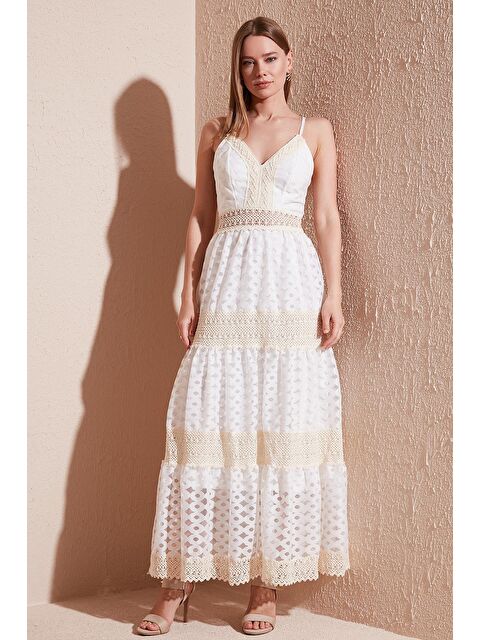 Lela Pamuklu Güpürlü İp Askılı Astarlı Anvelop Uzun Elbise 6532196 - S000010448-19965