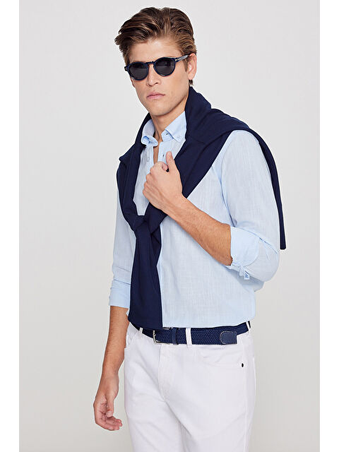 AC&Co / Altınyıldız Classics Erkek Açık Mavi %100 Pamuk Oxford Slim Fit Dar Kesim Düğmeli Yaka Flamlı Gömlek