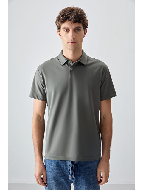 Air Jones Haki Pamuklu Kalın Yumuşak Dokulu Polo Yaka Oversize Fit Basic Erkek Tişört- 88381 - S000160614-18547