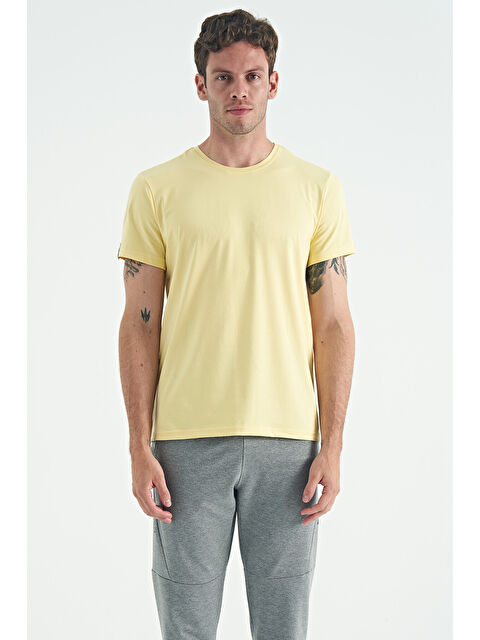 Air Jones Calvin Sarı Basic Erkek Tişört - 88245 - S000142580-20072