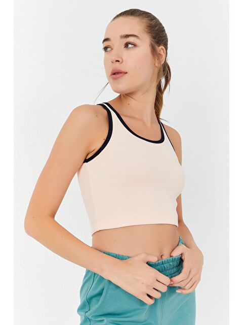 Tommylife Somon Basic Sıfır Kol Dar Kalıp U Yaka Kadın Crop Top Atlet - 97162 - S000085403-24085