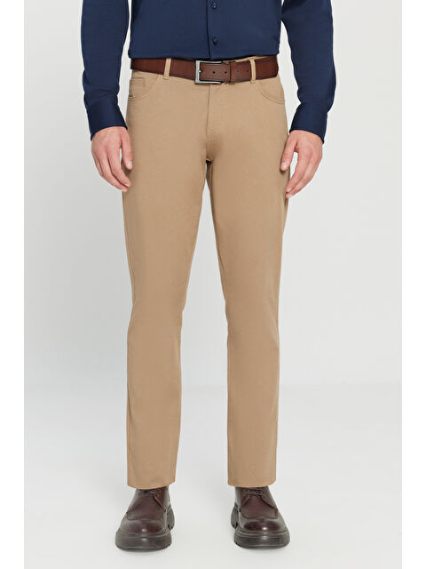 AC&Co / Altınyıldız Classics Erkek Camel Slim Fit Dar Kesim 5 Cep Pamuklu Esnek Chino Pantolon