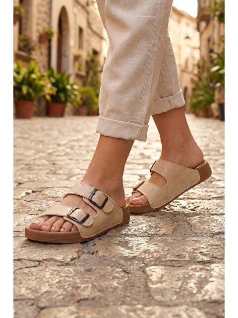 Gezer Kadın Yazlık Suni Deri İki Kemer Cırt Cırtlı Ayarlanabilir Rahat Taban Günlük Terlik